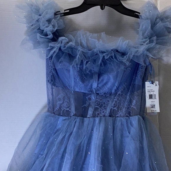 Juniors' Off-The-Shoulder Glitter Tulle Corset Gown - Picture 8 of 14